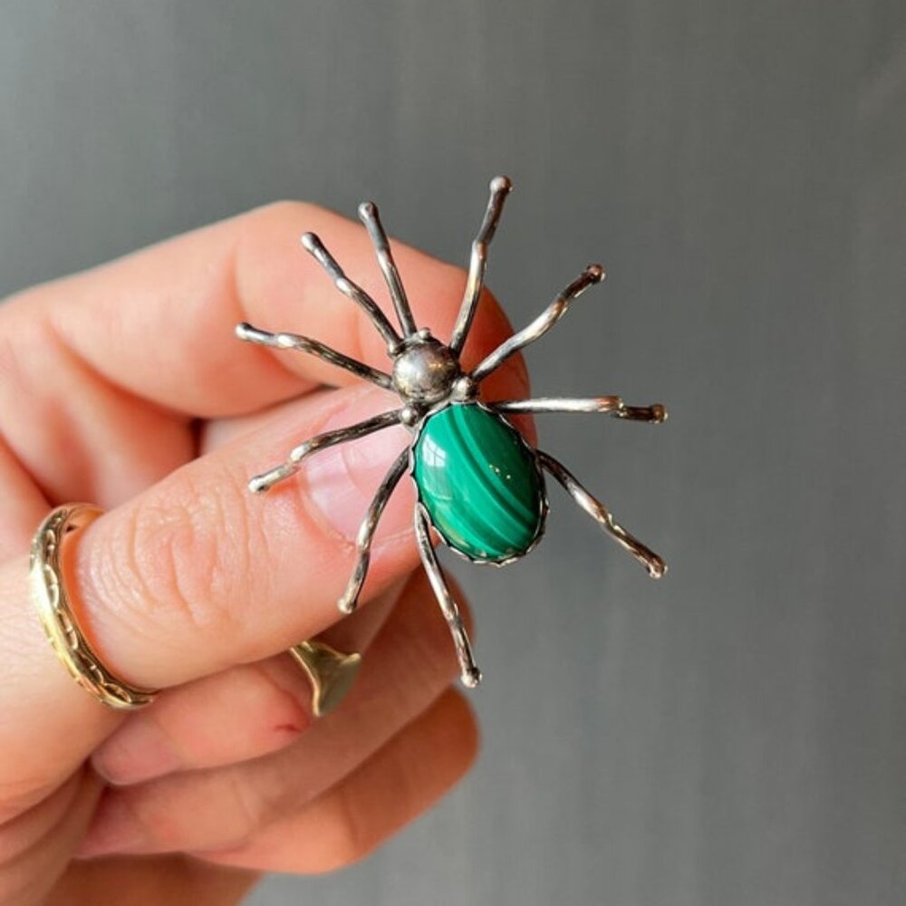 Small Estate Vintage E. Spencer Silver Malachite Protective Spider Brooch
